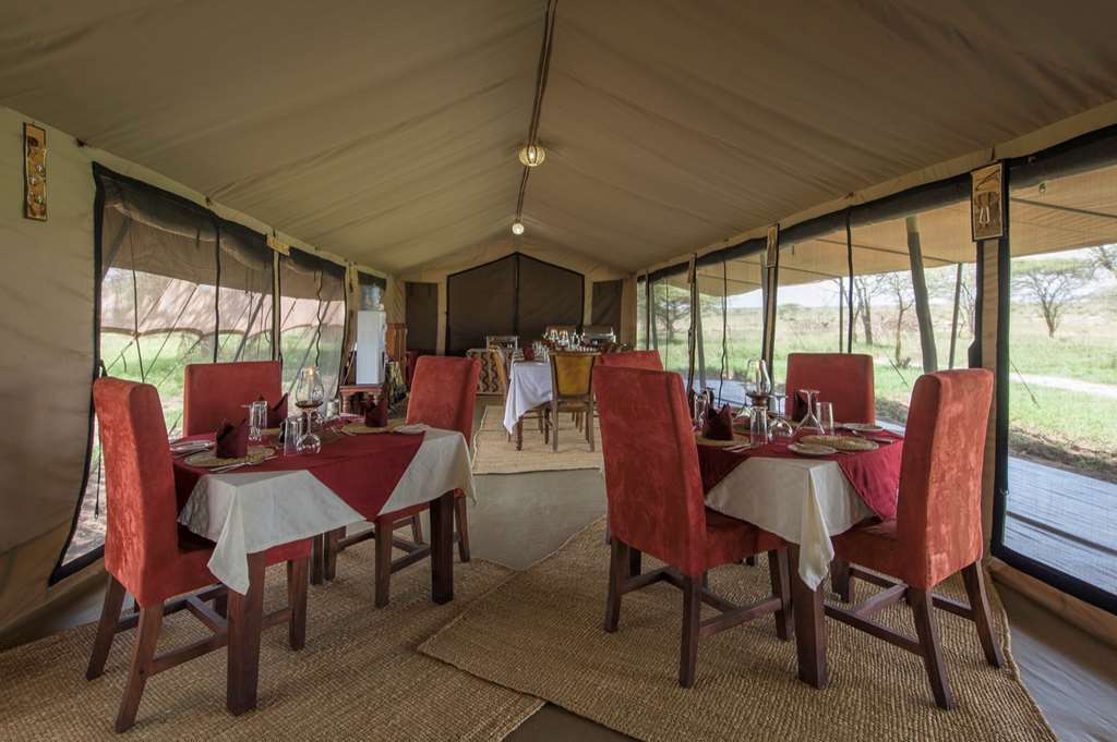 Karibu Camps And Lodges Sametu Camp Serengeti Robanda Restaurant foto